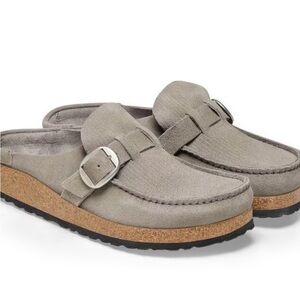 Birkenstock Buckley Suede Embossed Corduroy clog in stone coin color size 42